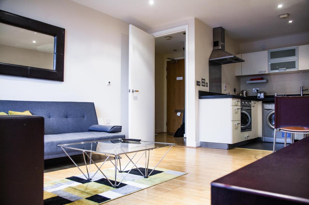 لندن Canary Wharf Retreat - Serviced Apartments المظهر الخارجي الصورة